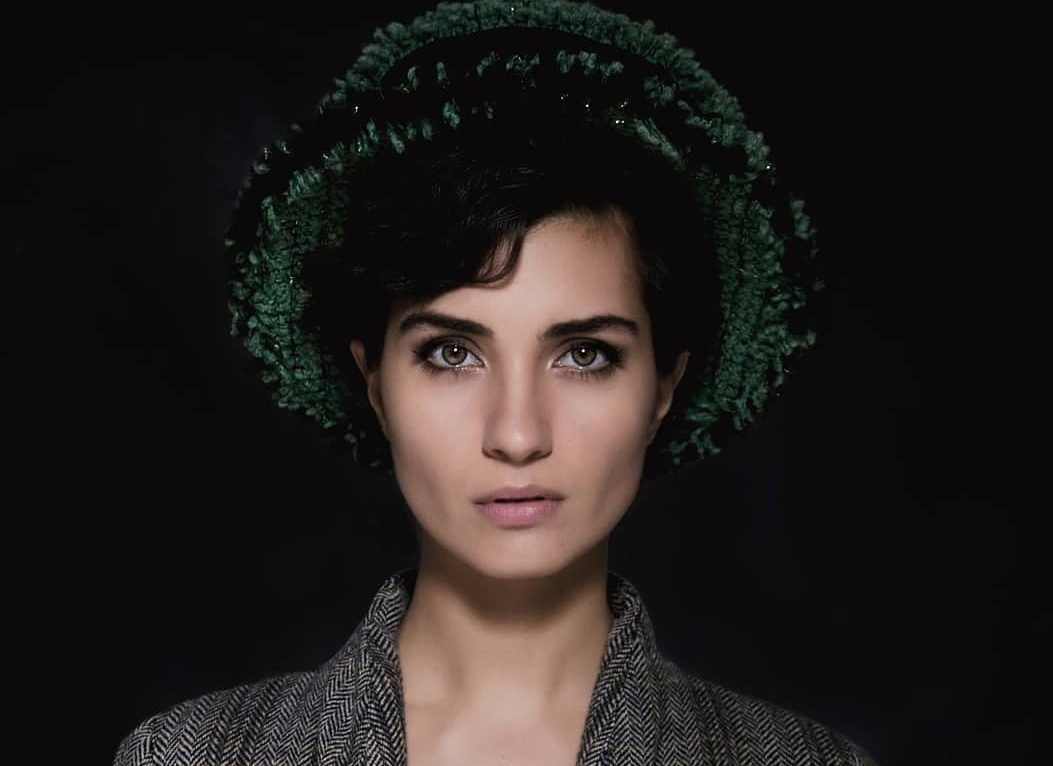 tuba büyüküstün series on netflix