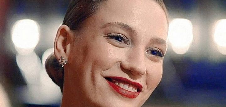 Serenay Sarikaya