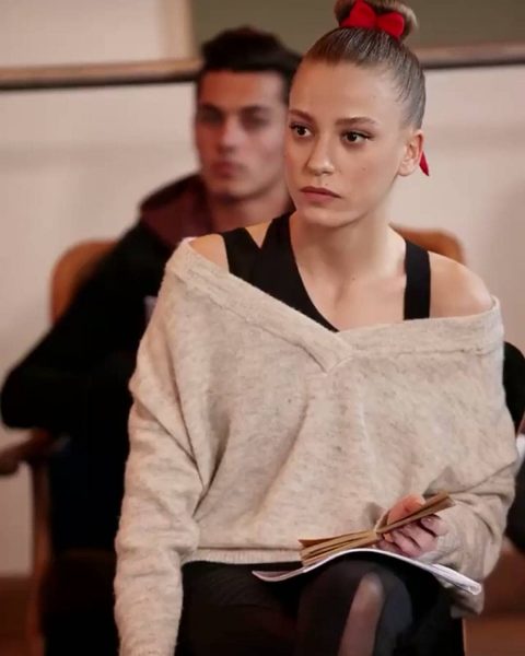 Serenay Sarıkaya