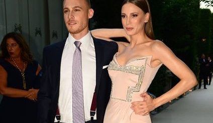 Serenay Sarikaya and Kerem Bursin