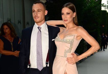 Serenay Sarikaya and Kerem Bursin