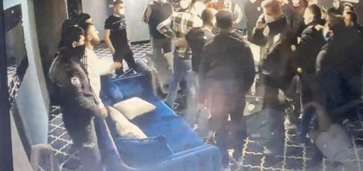 The Bandits / Eşkıya Dünyaya Hükümdar Olmaz