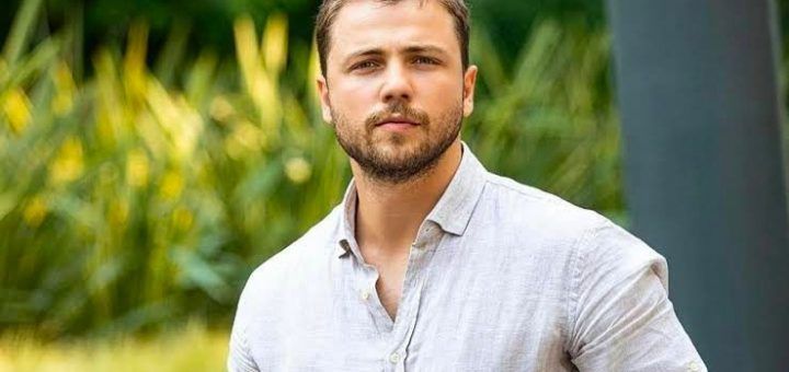 Tolga Sarıtaş