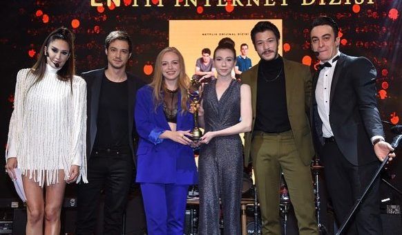 Ayakli Gazete Award