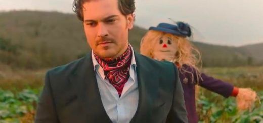 Fancy Scarecrow / Süslü Korkuluk