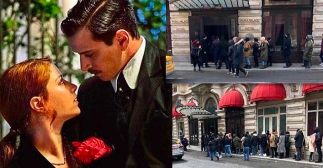 Midnight at the Pera Palace